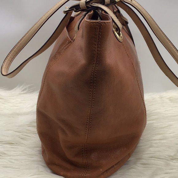 Michael Kors Brown Leather Shoulder Bag - Picture 4 of 16